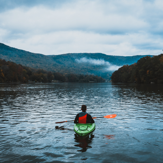 Tips for Keeping your Gear Dry When Kayaking